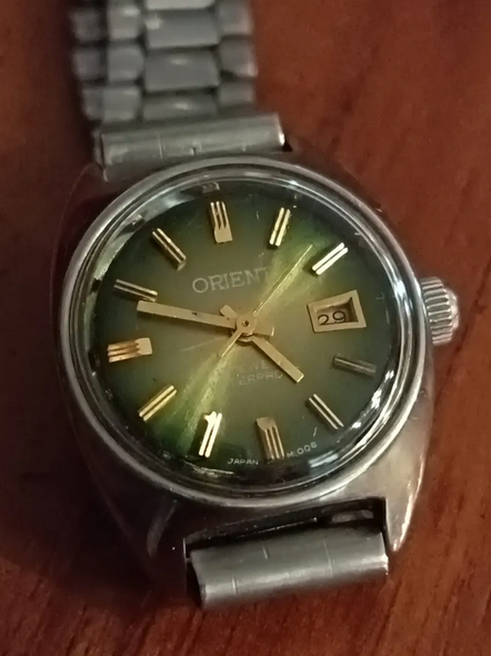 Orient Date Women’s Watch Stainless Steel Green Japan Made – Mechanical (Used)