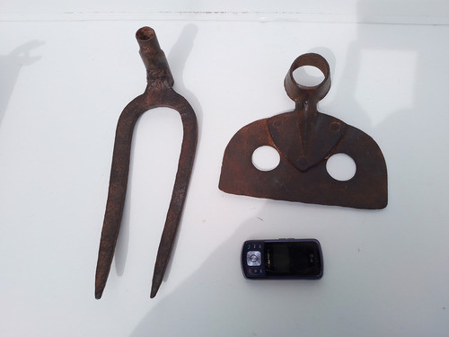 Antigua Azada, Remachada, Para La Cal Y Escardillo Robusto 1