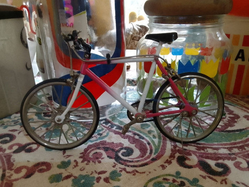 Mueble De Muñeca Bicicleta 0