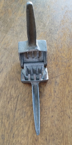 Rompe/pica Hielos De Aluminio Antiguo Usado 1