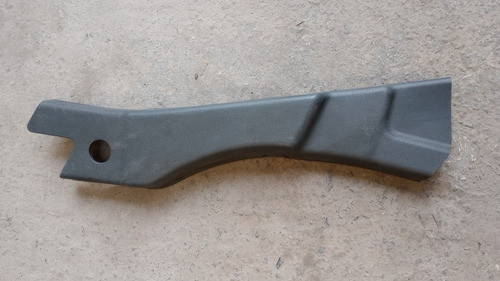 Moldura Revestimiento Interno De Guardabarro Trasero Sandero 0
