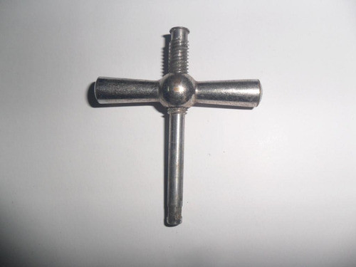 Antigua Llave T Llavecita Reloj Cuerda Juego Juguete Rosca 0