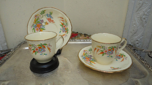 Divina Taza De Cafe Inglesa Antigua Diseño Floral Mirala 0