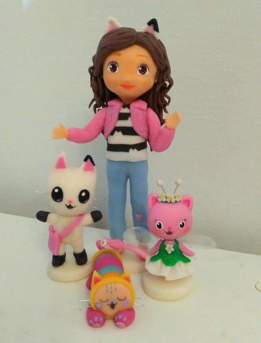Adorno En Porcelana Fria Gabby Y La Casa De Muñecas 1