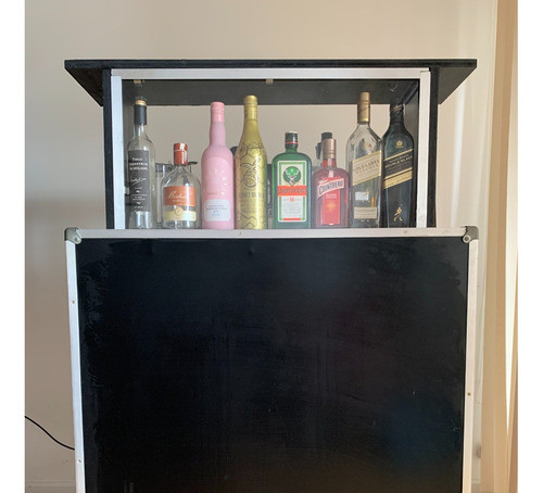 Barra Bar Para Coctelería Con Mostrador, Ruedas Y Speed Rack 0