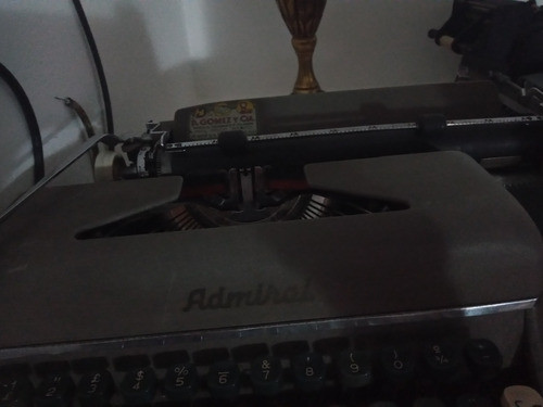 Maquina De Escribir Admiral 1