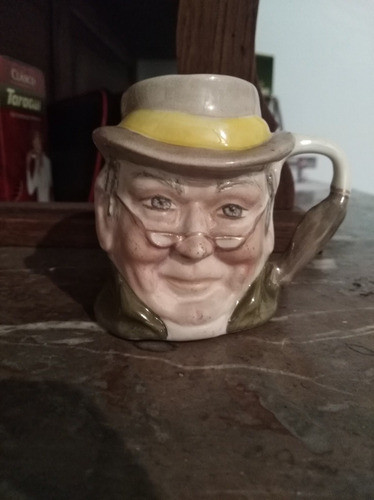 Antiguo Jarrito Personaje En Porcelana 0
