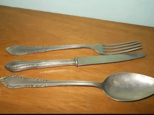 Juego De Cubiertos Para Postre M.b Resista Antiguo 1