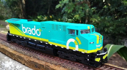 Jr - Locomotora Frateschi Ac44i Esquema Brado Esc. H0 Nueva. 1