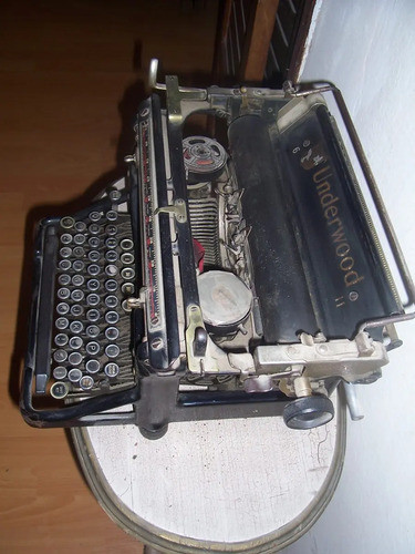 Muy Antigua Maquina De Escribir Underwood Usa. 1