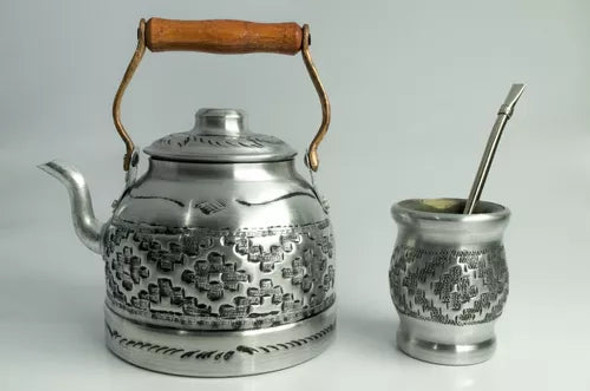 Handcrafted Guardapampa Labrado Combo: Pava, Mate, Bombilla - Artisanal Delights