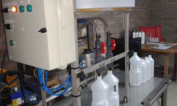 Llenadora Para Cloro Semiautomática 1