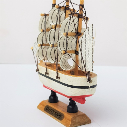 Caravela De Madeira Miniatura Artesanal Barco Navio 12cm 1