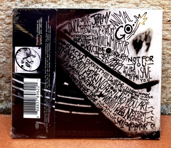 Pearl Jam (essential 2cd) Nirvana , Weezer, Soundgarden, L7. 1