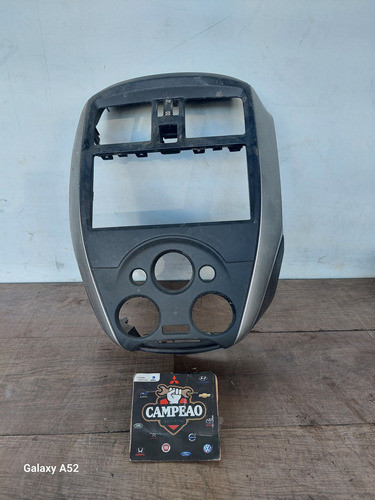 Moldura Acabamento Painel Central Nissan Versa 2018 0