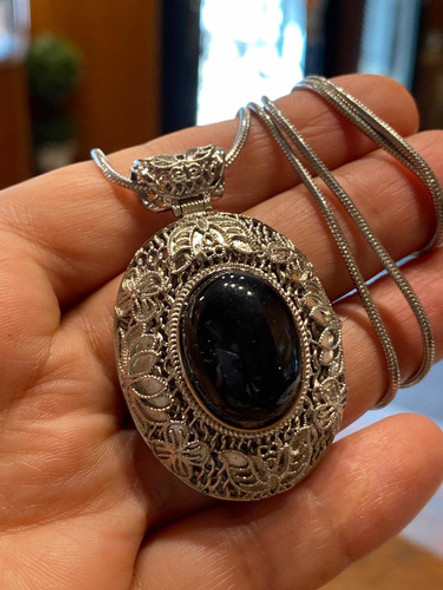 Luli Medallón Y Cadena Acero Quirúrgico C Piedra Negra 1 Luli Medallón Y Cadena Acero Quirúrgico C Piedra Negra 1