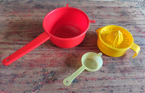 Lote 1 Exprimidor + 2 Coladores De Plástico 0