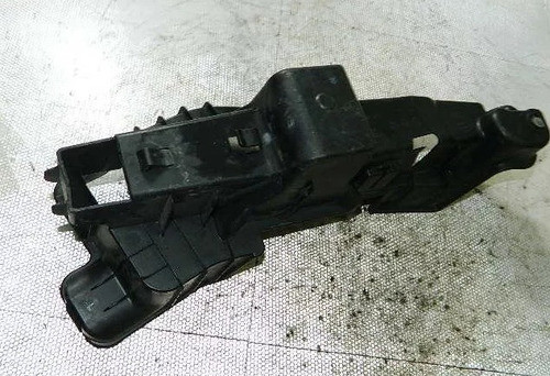 Suporte Macaco Audi Q3 Cod 8u0011215 1606 J 0