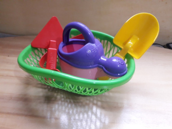 Canasta + Regadera + 2 Palas Infantil 16x10x14cm Megaprice 1