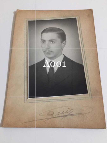 Antigua Foto Hombre.  Foto Puig Estudio. Firmada Por Puig 0