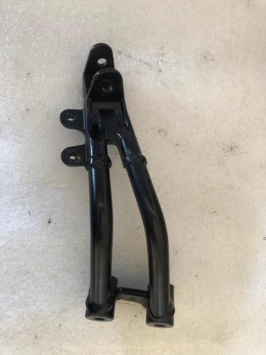 Soporte Apoya Pie Trasero Izquierdo Original Ktm Duke 390 Ng 1