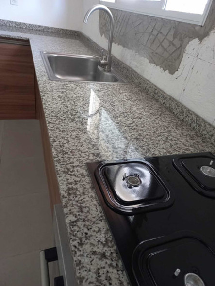 Mesada 120x55 En Granito Con Pileta Simple Incluida 1