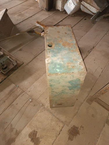 Caja  Trifasica Antigua 1