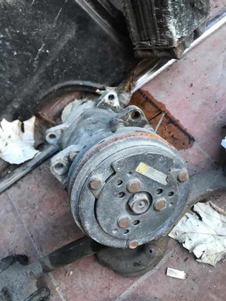 Compresor De Aire Acondicionado Mercedes Benz Carrocería 123 0