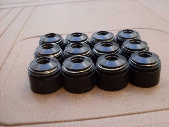 Retenes De Valvulas De Tapa De Cilindros De Ford F-100 6 Cil 1