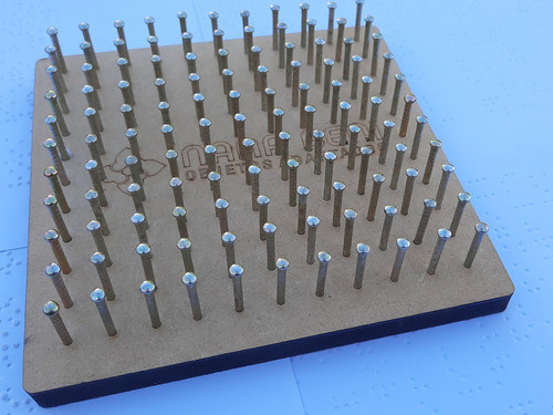 Geoplano Cuadrangular De 12x12 Cm 0