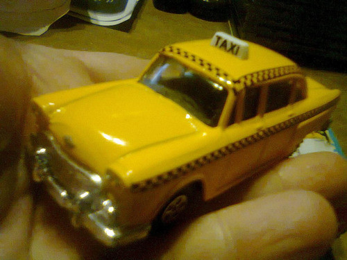 Die Cast Miniature Taxi Londinense Sacapunta Uk Retro Kxz 0