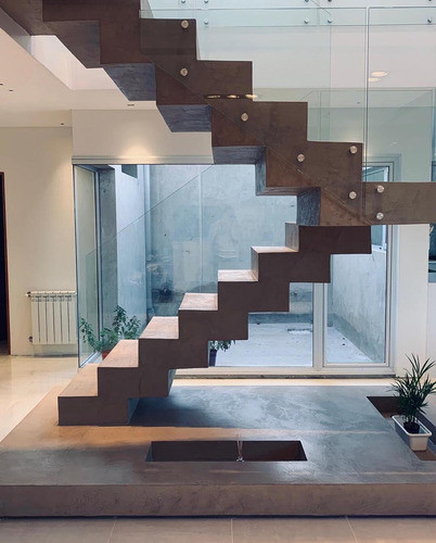 Escalera Revestida En Micropiso Microcemento Cemento Alisado 1