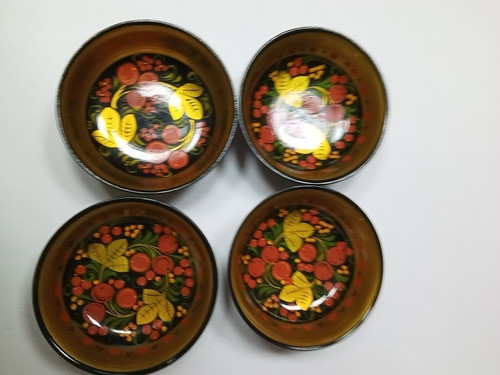 Equipomaterusomaderatilosiberiano.pares De Cuencos Con Plato 0