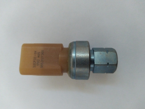 Presostato A/acc Peugeot, Citroën.  206,307,c4,c3 . 96530273 1