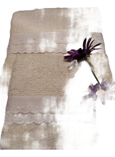 Toallas Chica Y Mediana Con Puntillas 0