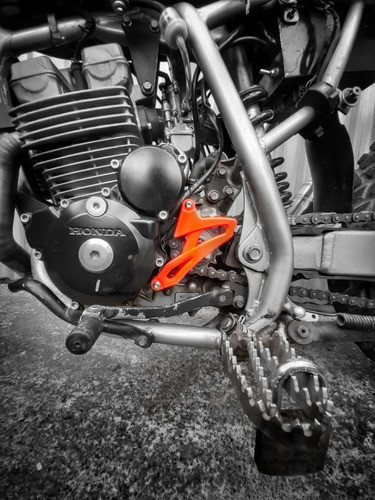 Tapa Cubre Piñon Honda Tornado Xr 250 Moto Motocross Enduro 1
