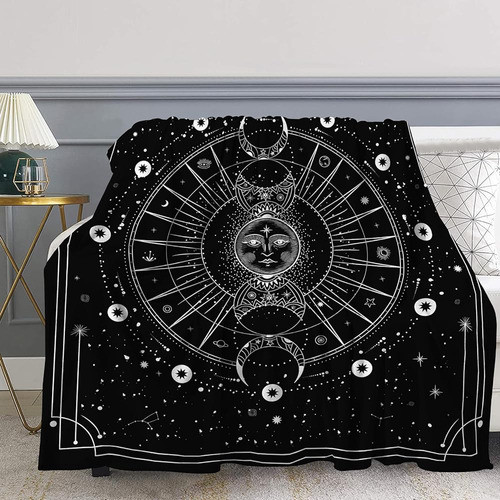 Boulou Sun Moon Throw Blanket - Regalos Temáticos De Decorac 1