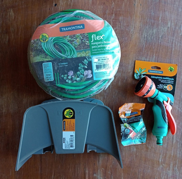Combo Para Riego - Man. 25m + Soporte + Pistola Pro + Acople 1 Combo Para Riego - Man. 25m + Soporte + Pistola Pro + Acople 1
