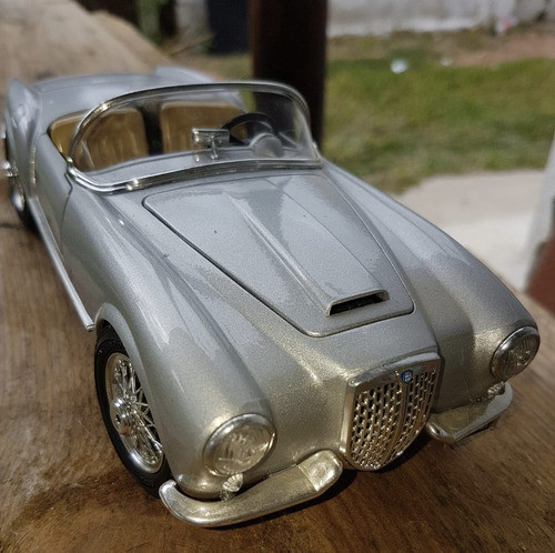 Auto Lancia Aurelia 1955 ( Burago ) 1
