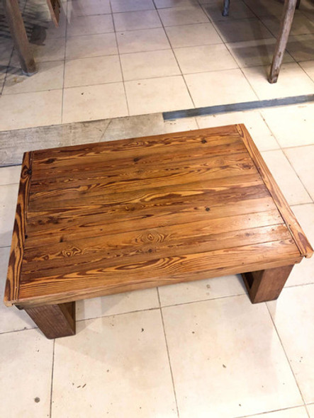 Mesa Ratona De Pinotea 0