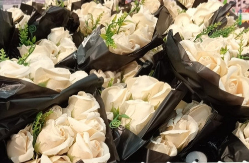 Rosas Artificiales En Ramo X 5 (leer) 0