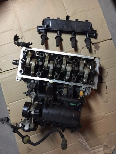 Tapa De Cilindros Peugeot 207 0