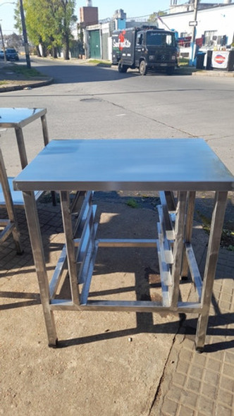 Mesa Con Gavillar De 5 Bandejas 60x40 En Acero Inox 0 Mesa Con Gavillar De 5 Bandejas 60x40 En Acero Inox 0