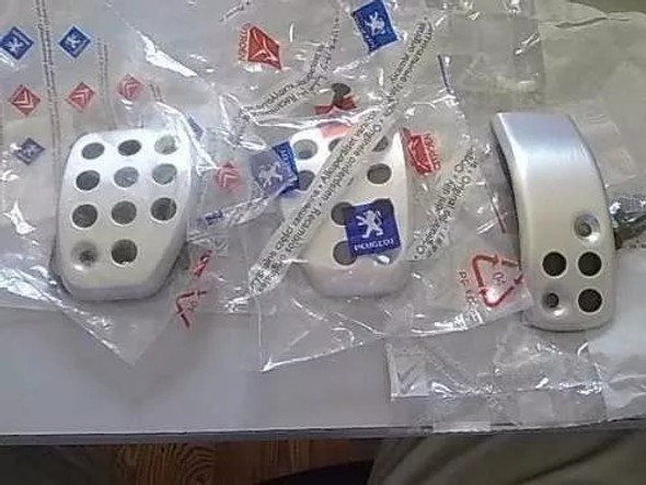 Kit 3 Fundas Pedal Aluminio Citroen C3 L/nva-peugeot 207-208 0 Kit 3 Fundas Pedal Aluminio Citroen C3 L/nva-peugeot 207-208 0