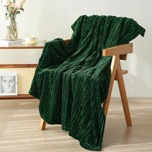 Manta Polar Suave Ligera Color Verde Oscuro 152x127 Cm 0