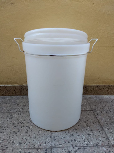 Tacho Cilindrico Plastico Cuñete 50 Litros C/ Manija Y Tapa 0