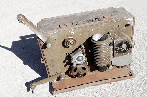 Antiguo Proyector Cinepa Escolar No Se Si Anda - No Envío 1