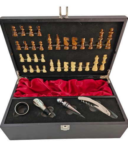 Caja Vino Madera+ Destapador & Otro+ Ajedrez+ Vino Budeguer 1