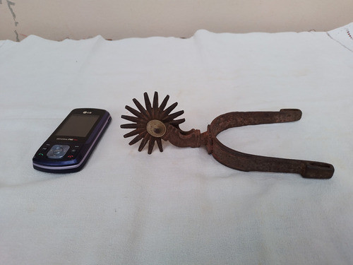 Muy Antigua Espuela En Hierro, Rodaja 6cm, Siglo Xix, Sola 0