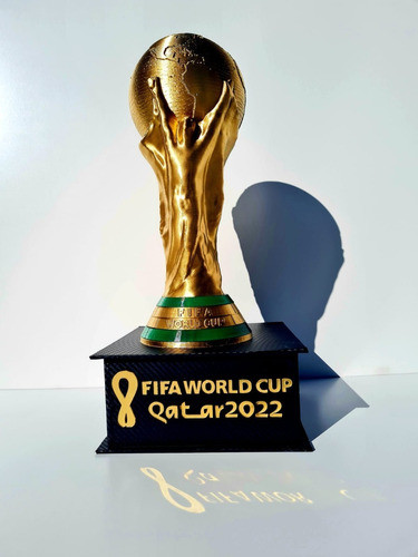 Copa Del Mundo Con Atril Qatar 2022  Fifa Futbol Escala Real 1
